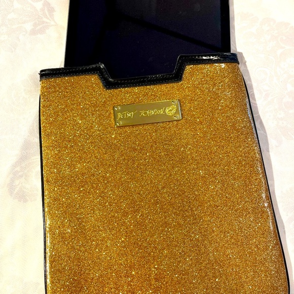 Betsey Johnson Golden Glam iPad or Tablet Sleeve - Picture 1 of 7